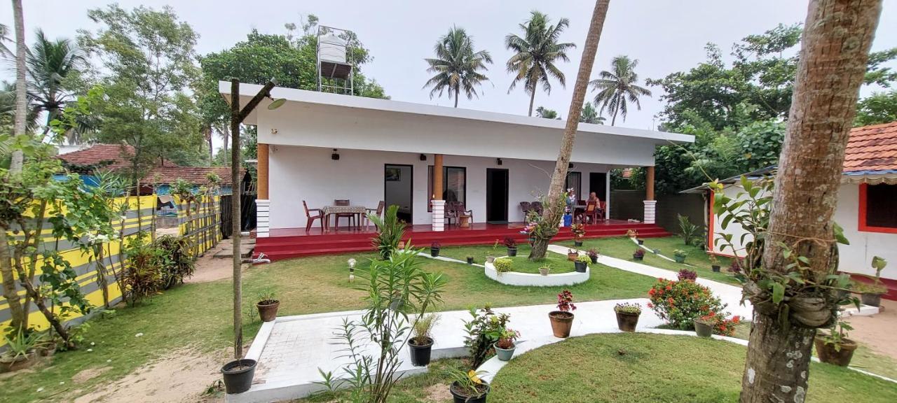 Marari Phoenix Beach Homestay Mararikulam Eksteriør billede