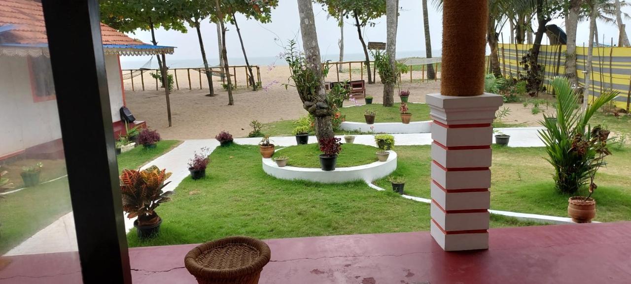 Marari Phoenix Beach Homestay Mararikulam Eksteriør billede