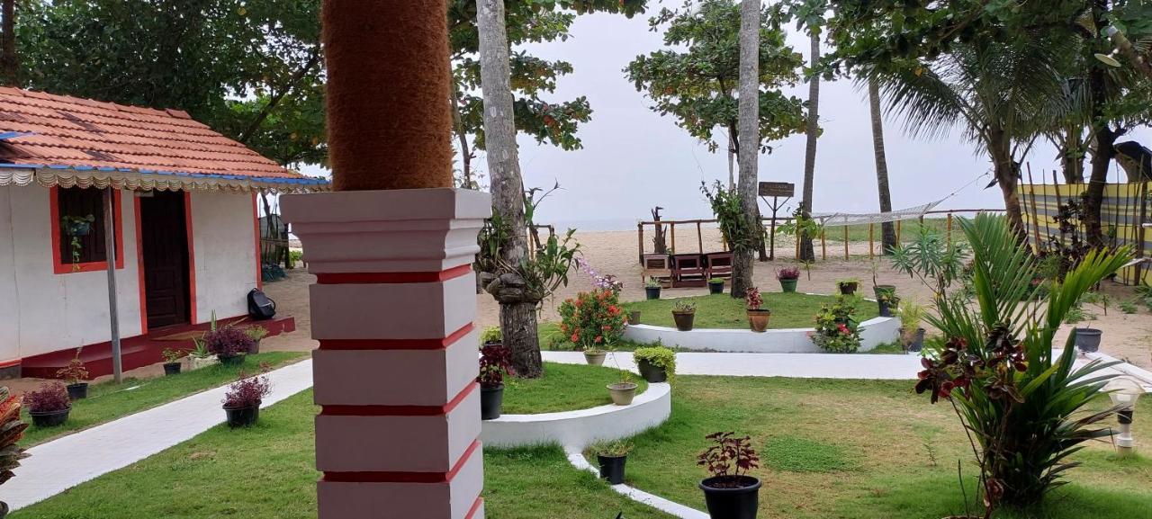Marari Phoenix Beach Homestay Mararikulam Eksteriør billede