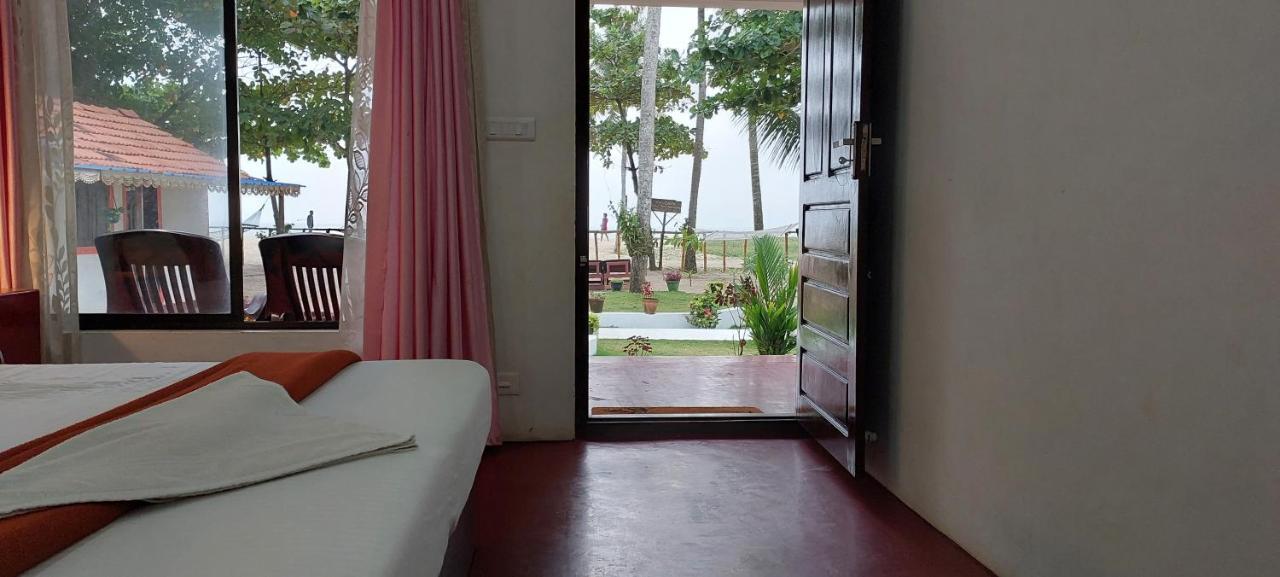 Marari Phoenix Beach Homestay Mararikulam Eksteriør billede