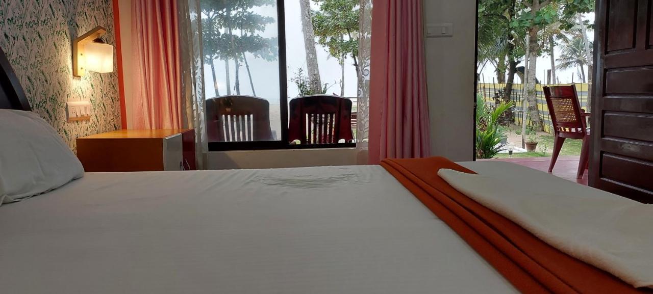 Marari Phoenix Beach Homestay Mararikulam Eksteriør billede