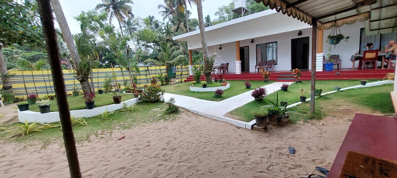 Marari Phoenix Beach Homestay Mararikulam Eksteriør billede