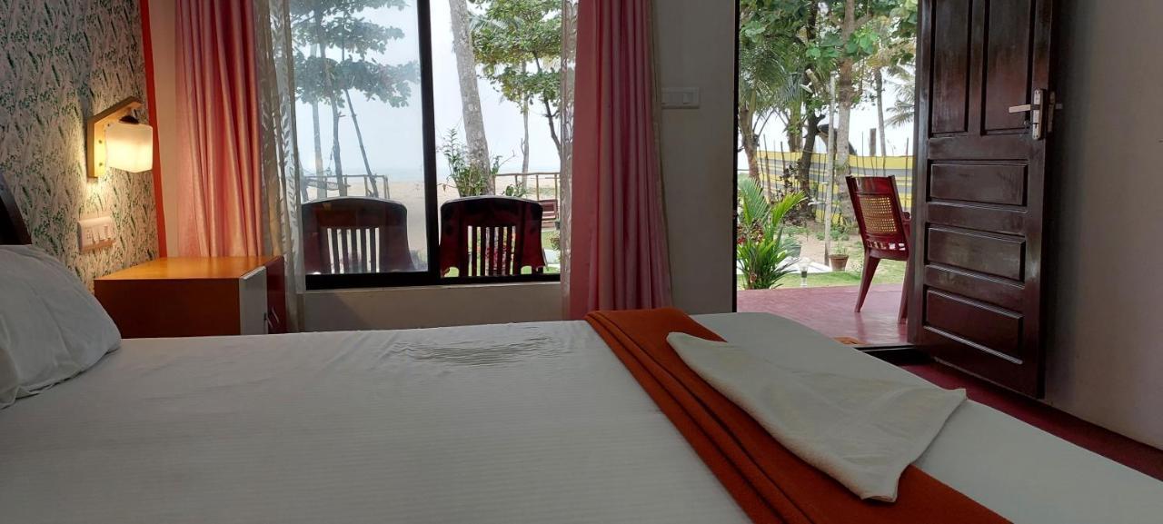 Marari Phoenix Beach Homestay Mararikulam Eksteriør billede