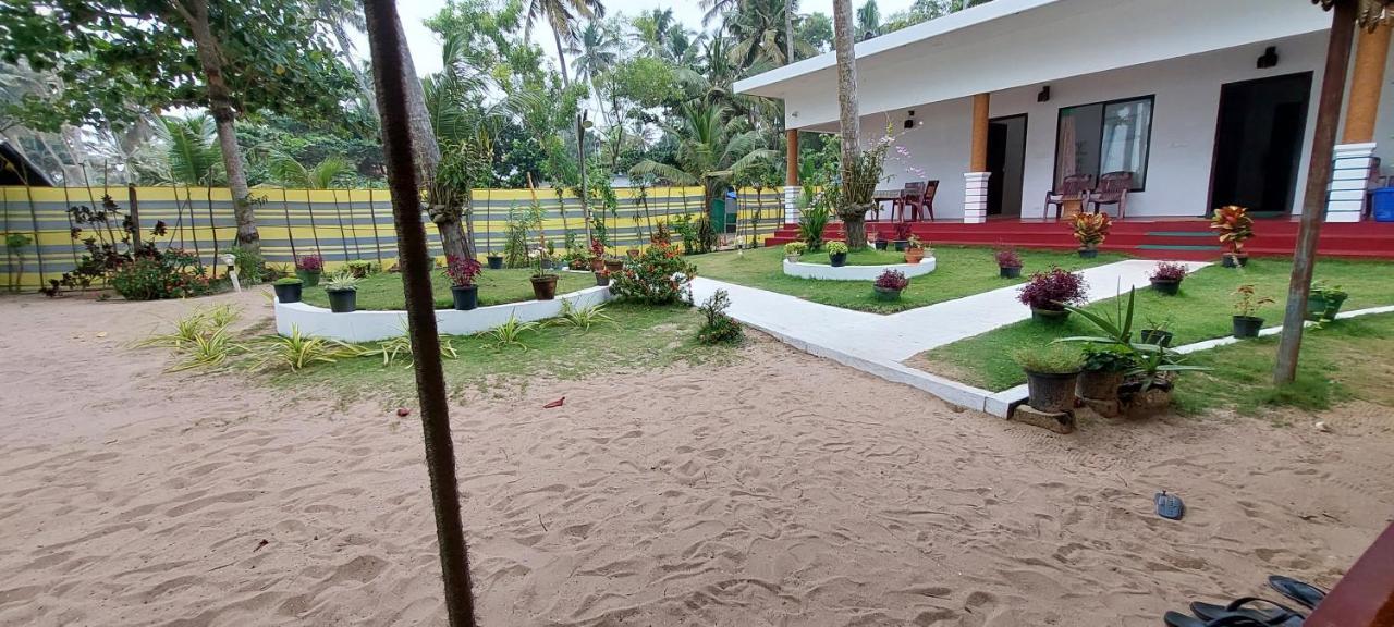 Marari Phoenix Beach Homestay Mararikulam Eksteriør billede