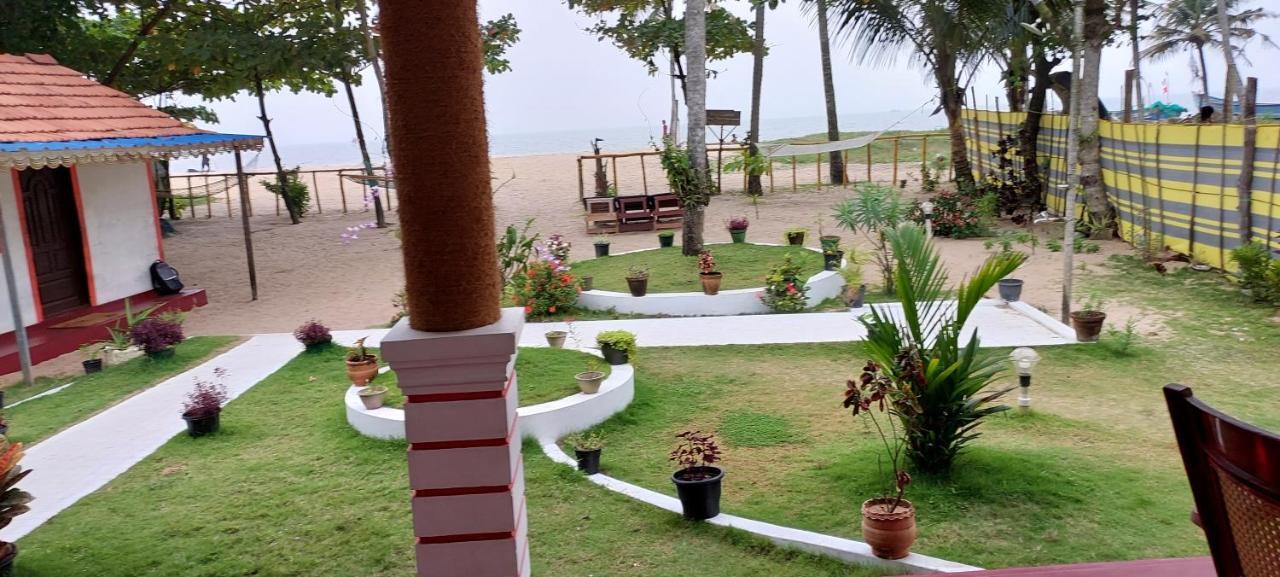 Marari Phoenix Beach Homestay Mararikulam Eksteriør billede