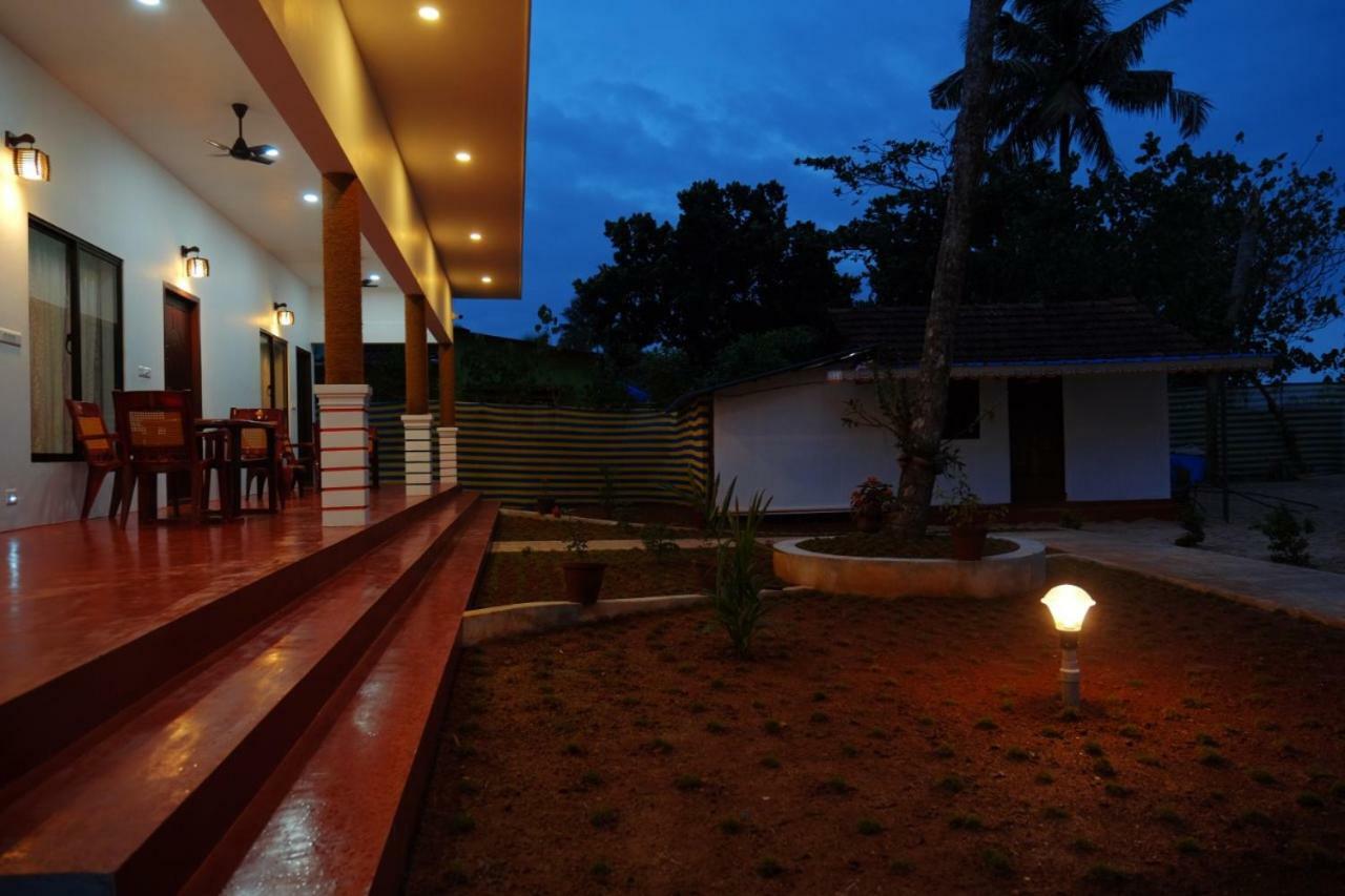 Marari Phoenix Beach Homestay Mararikulam Eksteriør billede