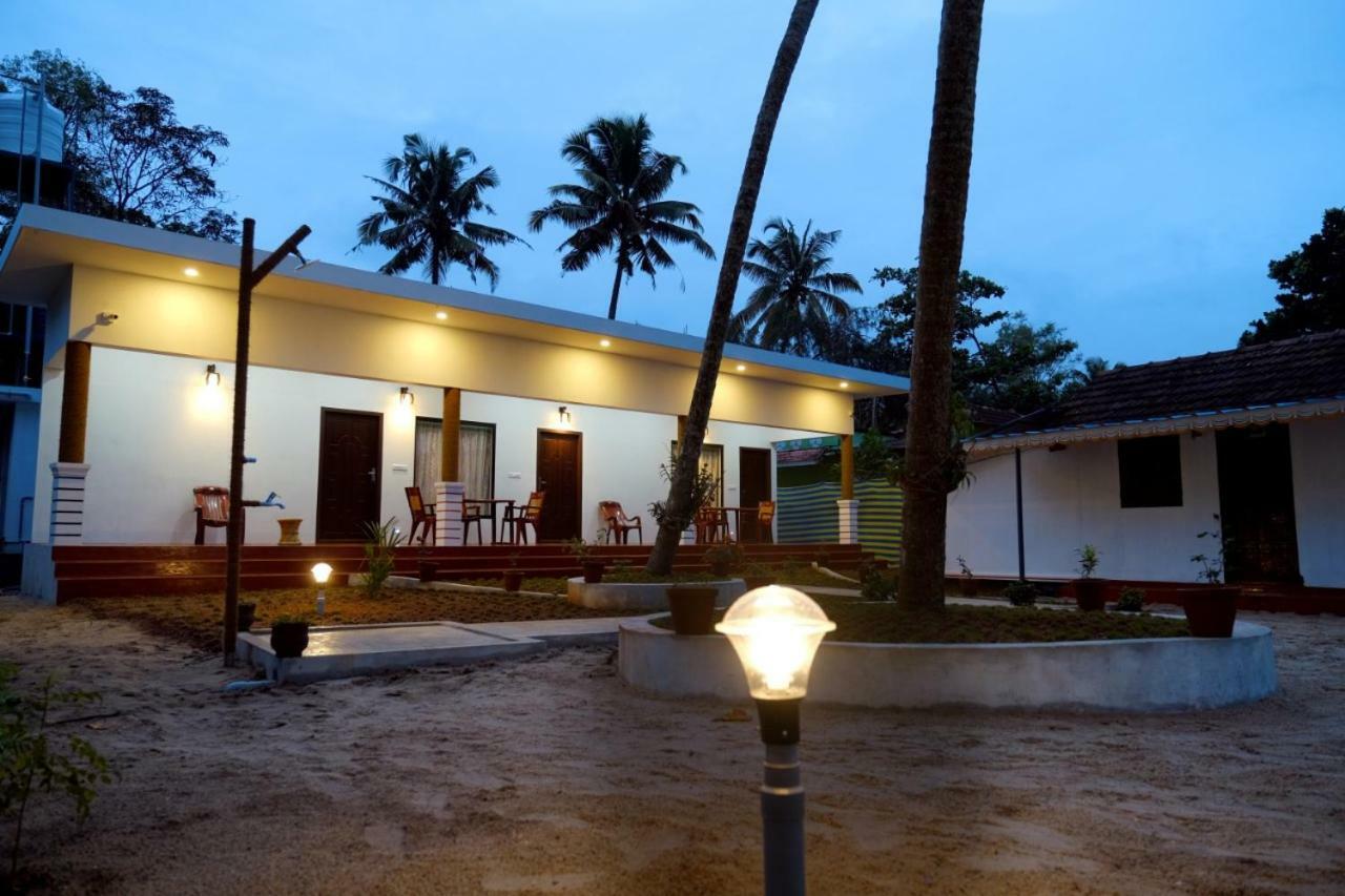 Marari Phoenix Beach Homestay Mararikulam Eksteriør billede