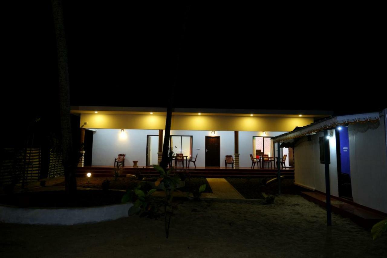 Marari Phoenix Beach Homestay Mararikulam Eksteriør billede